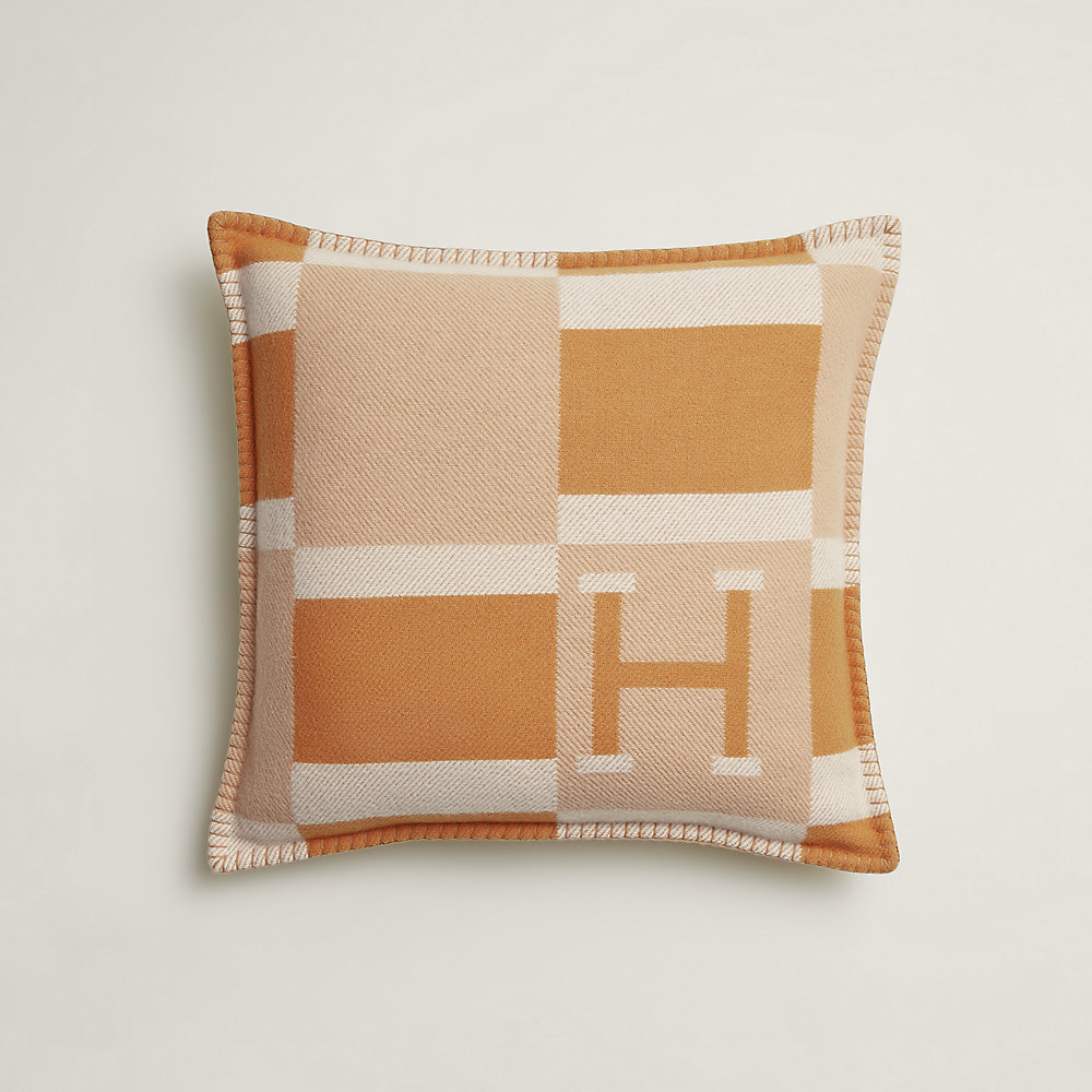 avalon-bayadere-pillow--